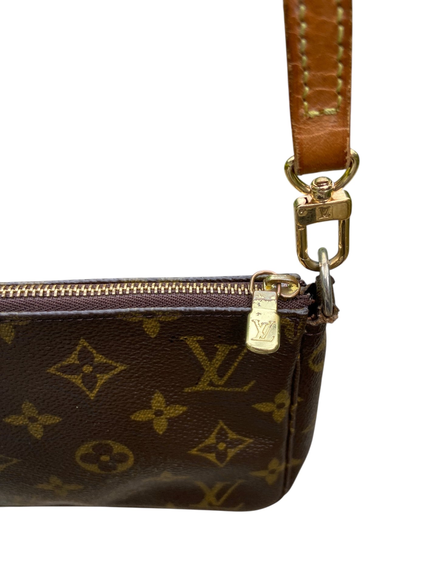 Louis Vuitton Pochette monogram